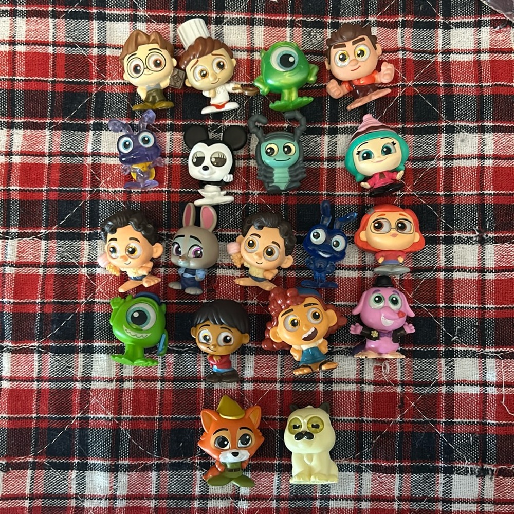 Lot of Disney Doorables